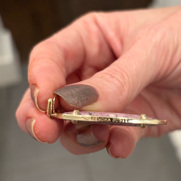 ❤️Kendra Scott Earrings❤️ - Picture 2 of 4